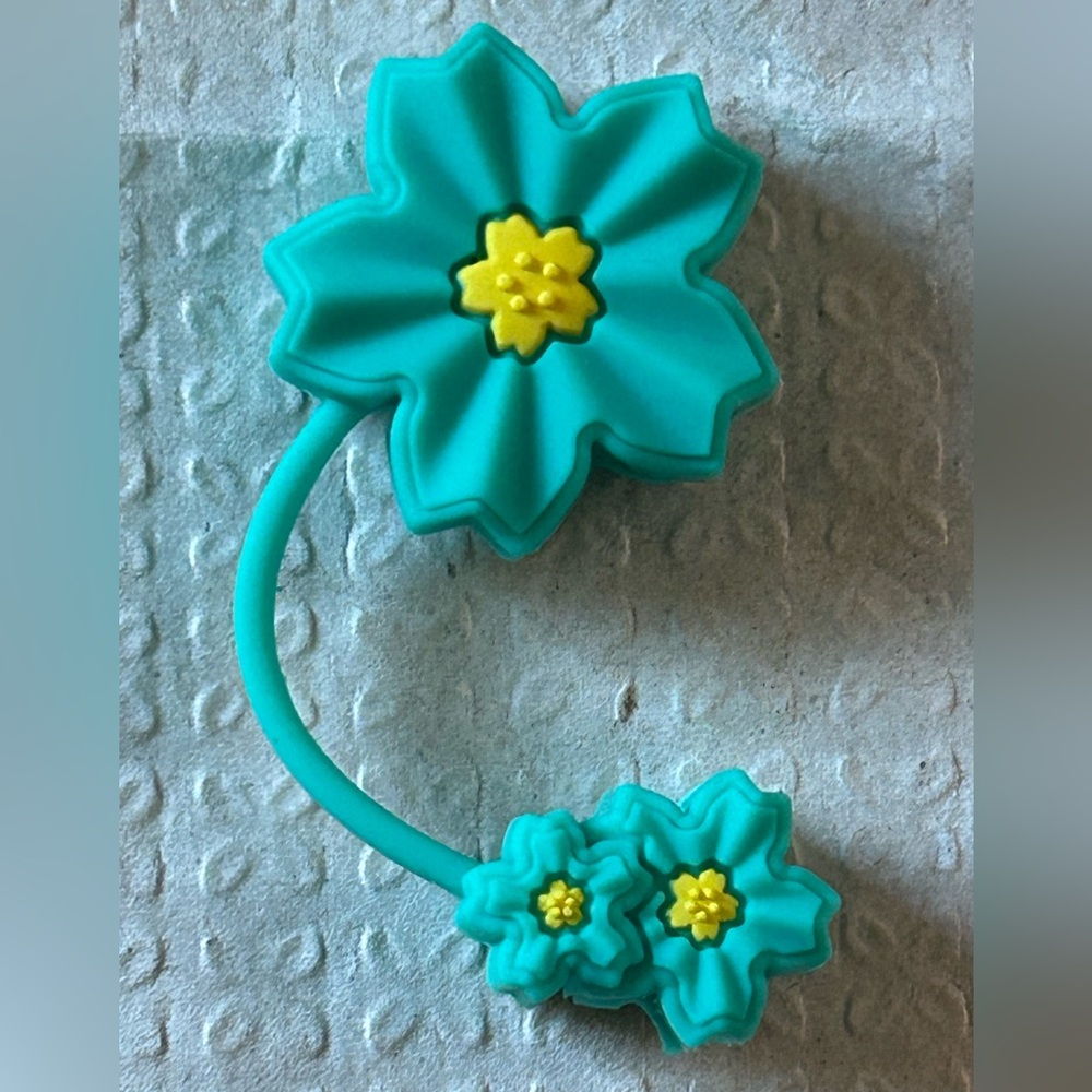 NEW!! Spring Has Spring Straw Topper And Light Up Flower Set (NWT) - Picture 4 of 6